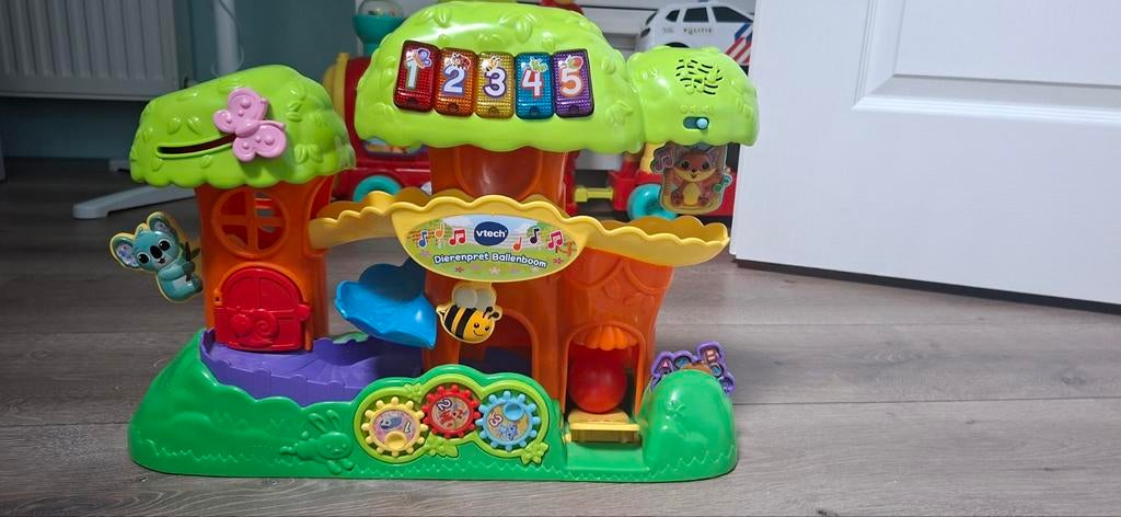 VTech Dierenpret Ballenboom - Zo goed als nieuw, Kinderen en Baby's, Speelgoed | Vtech, Ophalen, Zo goed als nieuw, 6 maanden tot 2 jaar
