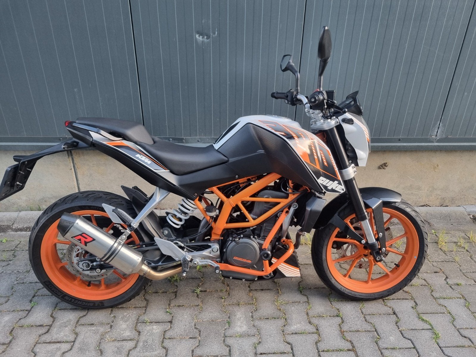 KTM Duke 390 ABS A2 + garantie & beurt, 390 cc, Bedrijf, Minimaal motorrijbewijs A2, 1 cilinder