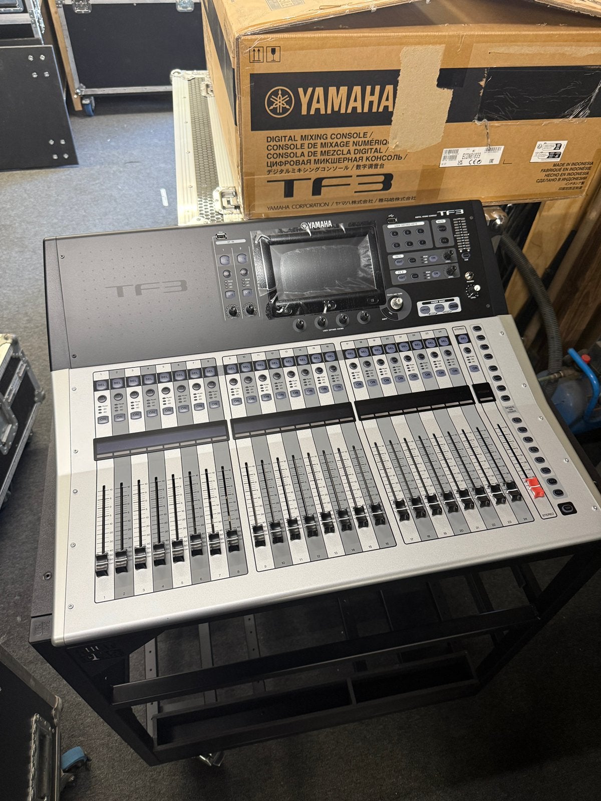 Yamaha TF3 mengtafel NIEUW IN DOOS, Ophalen, Nieuw, 20 kanalen of meer