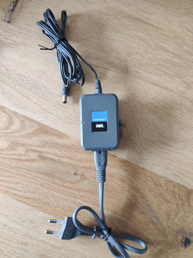 Linksys LS120V05AE Voeding Adapter 12V 0.5A, Computers en Software, Pc- en Netwerkkabels, Ophalen of Verzenden, Zo goed als nieuw
