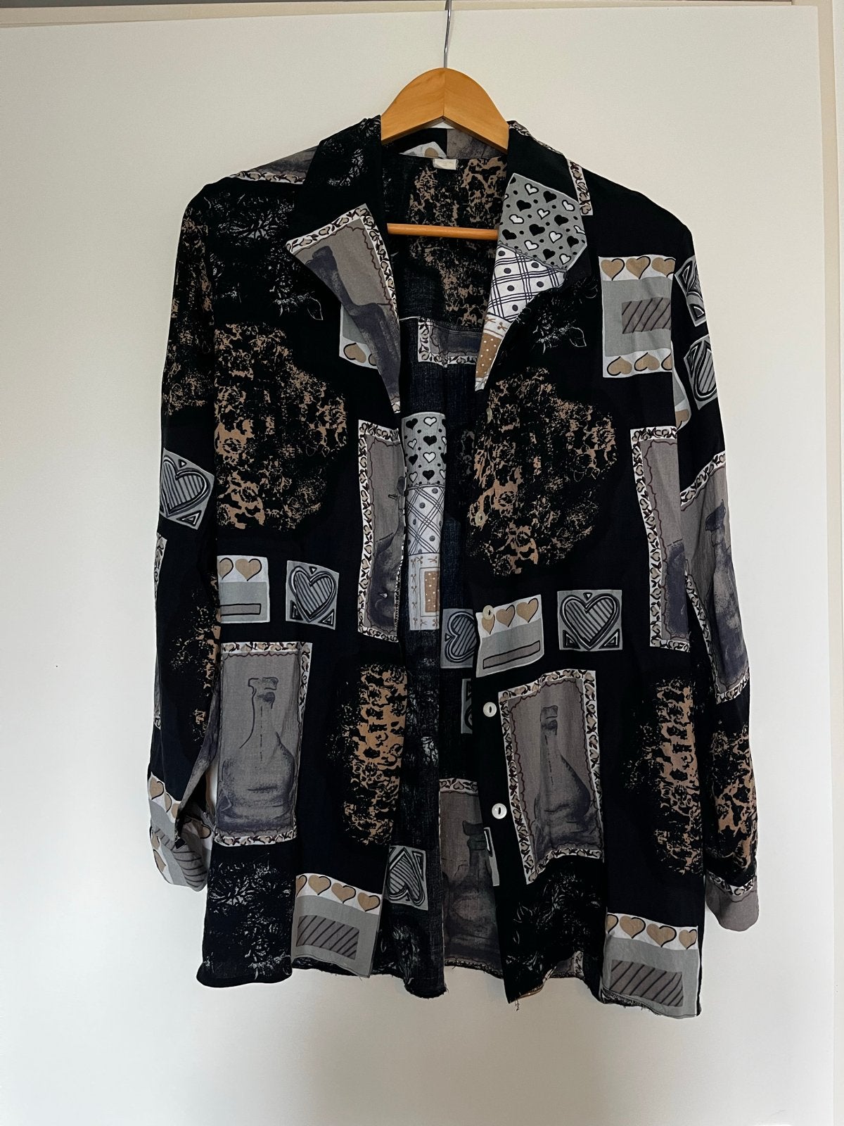 Vintage blouse met abstracte print - Maat M, Kleding | Dames, Ophalen of Verzenden, Zo goed als nieuw, Maat 38/40 (M), Zwart