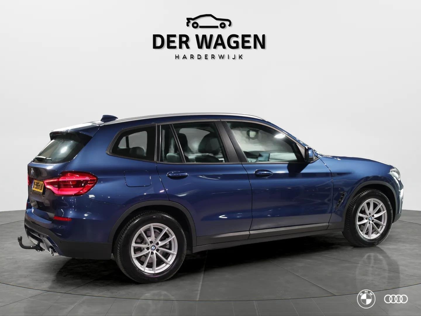 BMW X3 xDrive20i HIGH EXECUTIVE / DEALER ONDH / LEDER / TREK, Auto's, Gebruikt, 4 cilinders, Blauw, Automatische klimaatregeling