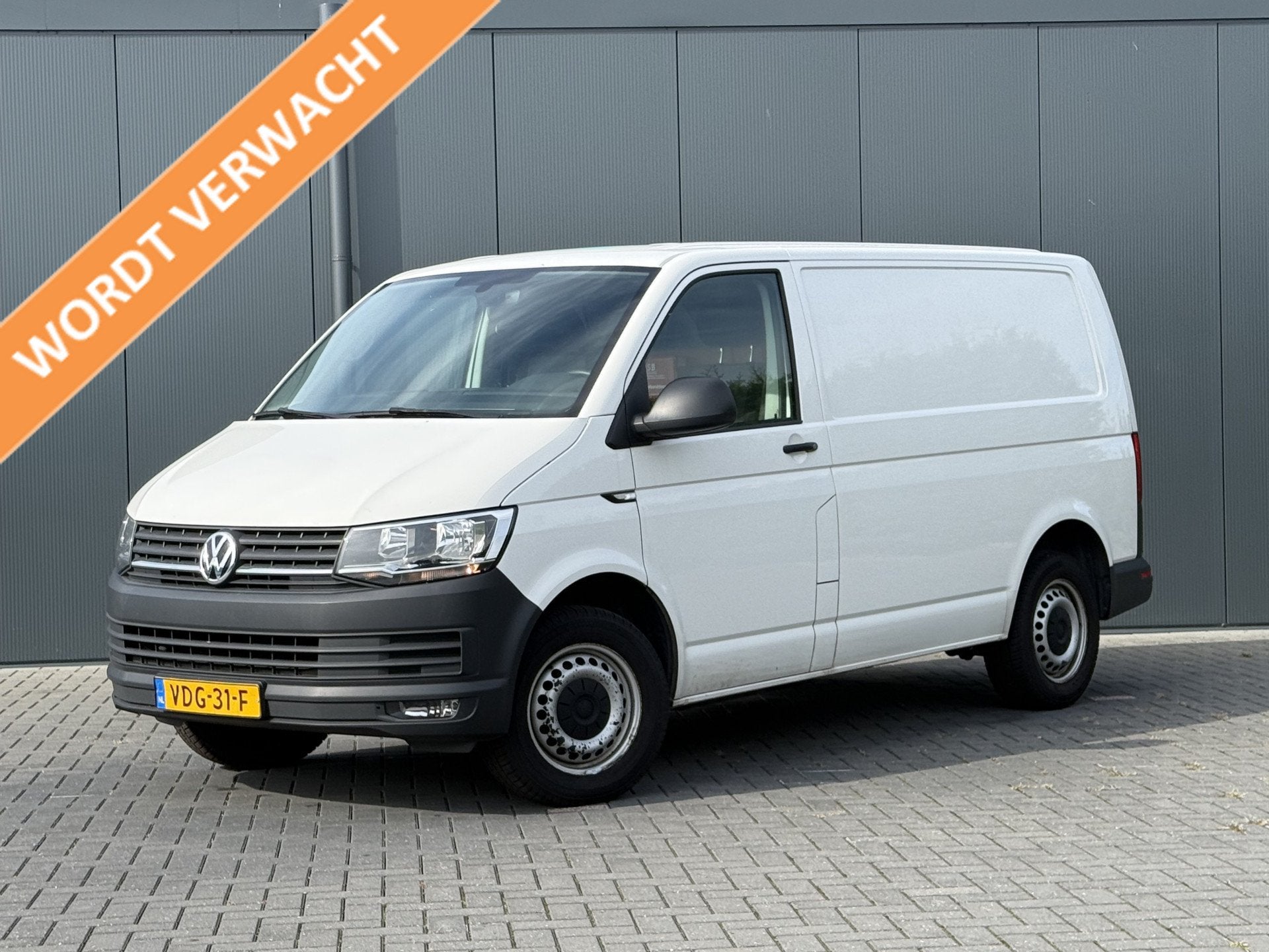 Volkswagen Transporter 2.0 TDI 102 PK / L1H1 / WORDT VERWACH, Auto's, Voorwielaandrijving, Verwarmde buitenspiegels, Gebruikt