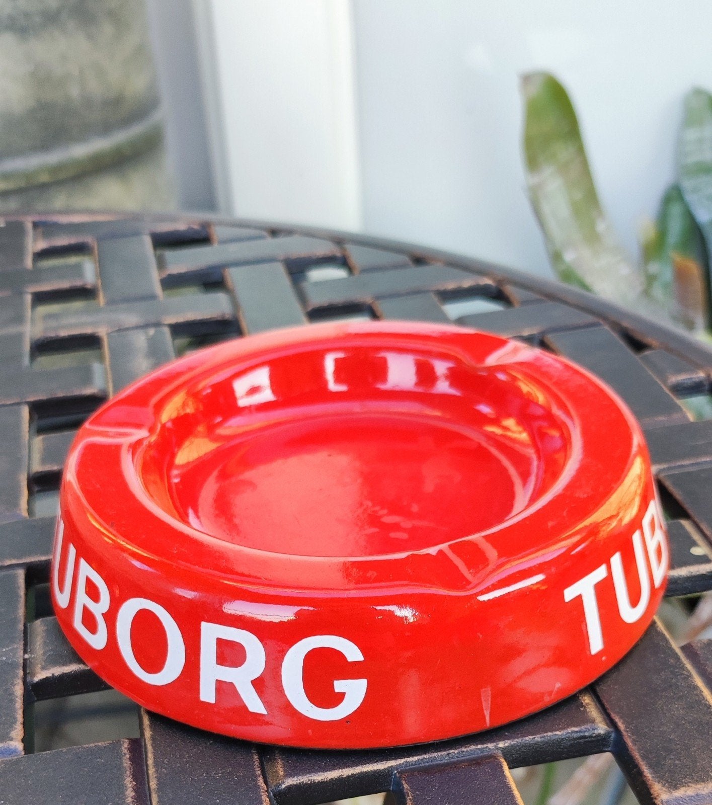 Retro Tuborg asbak emaille Deens jaren 60, Ophalen of Verzenden, Gebruikt, Overige typen, Overige merken