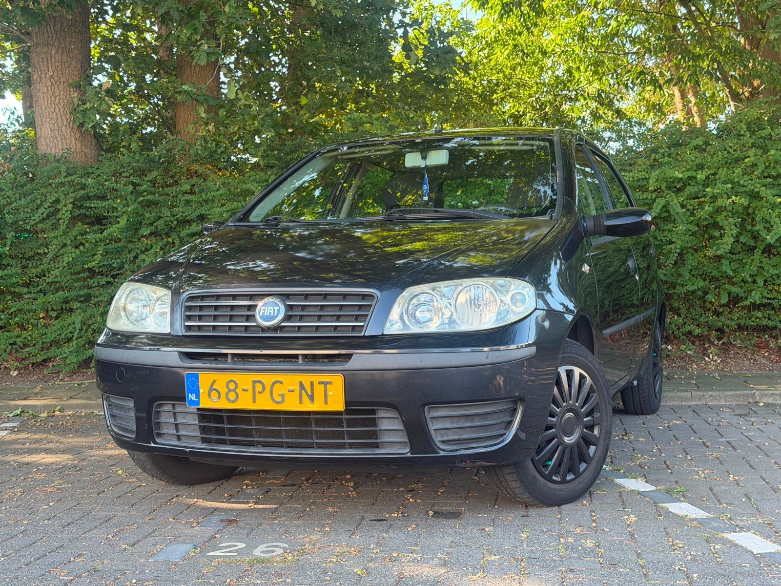 Fiat Punto 1.2 5DR 2004 Zwart, Auto's, Fiat, Voorwielaandrijving, 4 cilinders, 850 kg, 400 kg