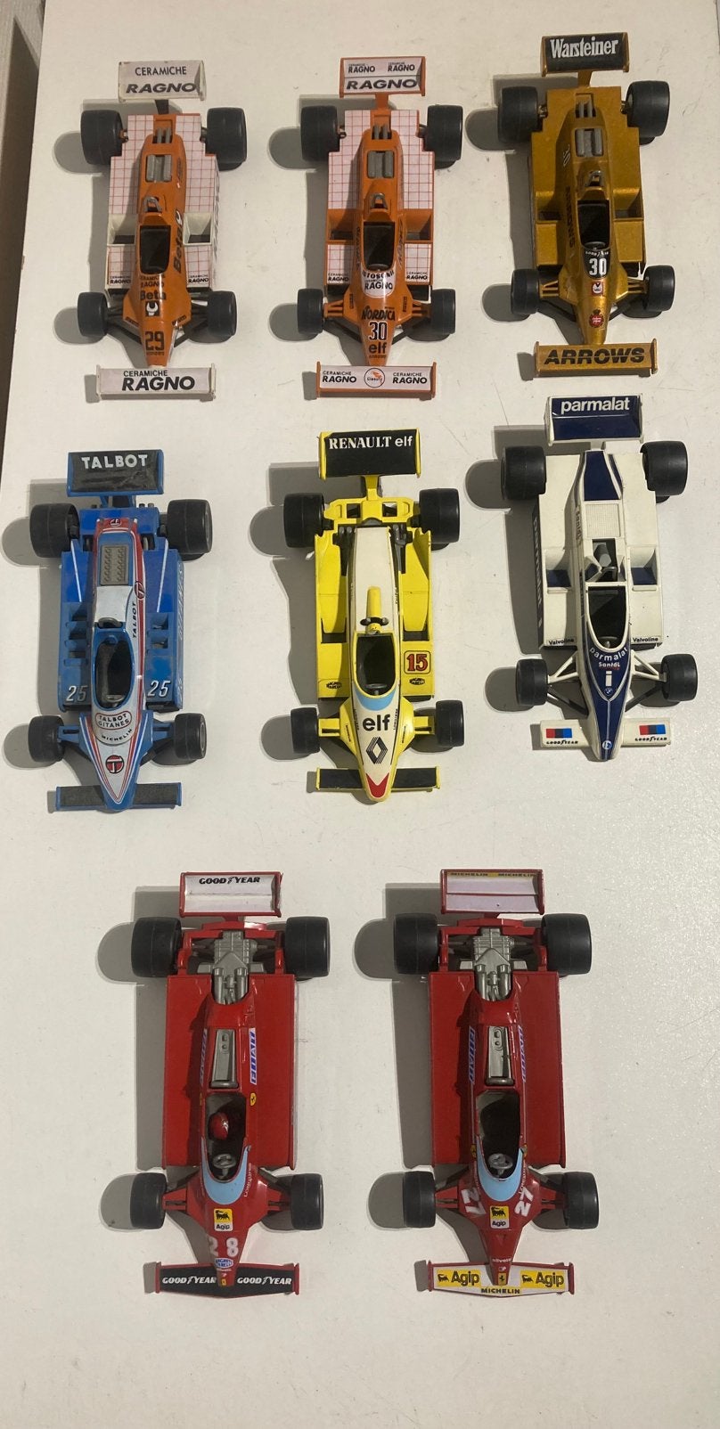 8 x hotwheels f1 + 3 gratis, Ophalen of Verzenden, Zo goed als nieuw, Auto