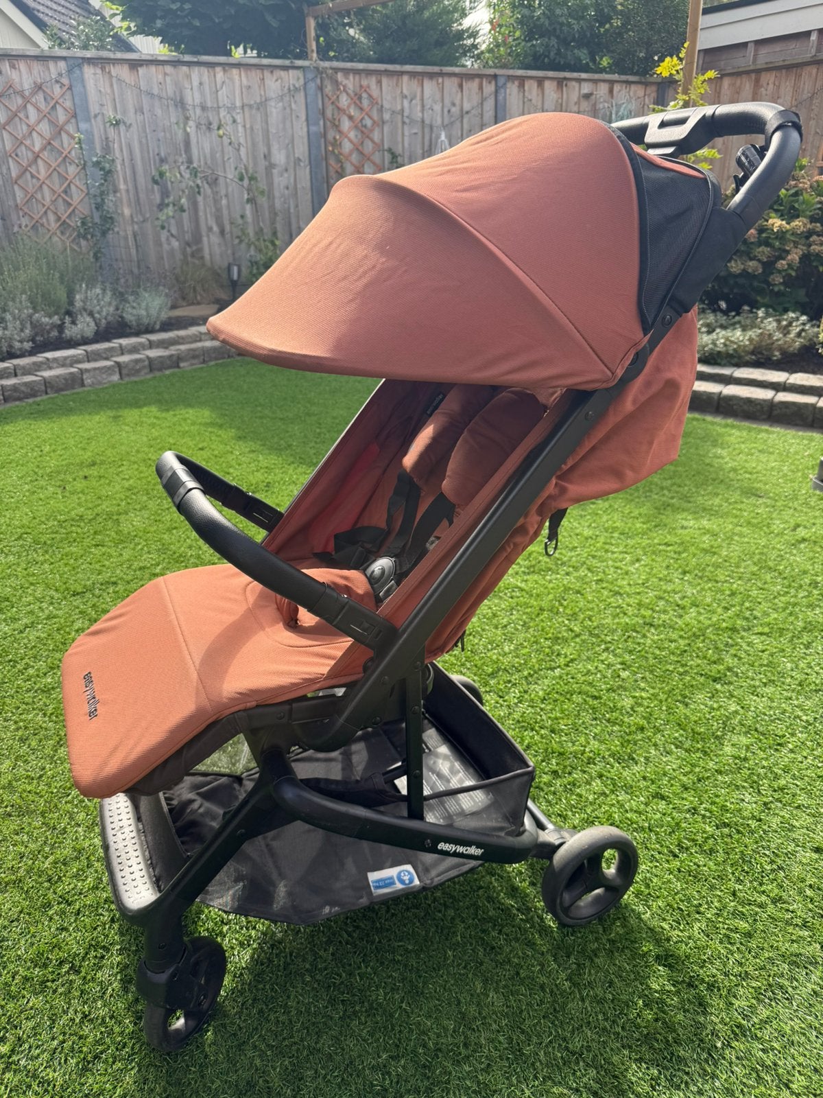 Easywalker Miley2 buggy – Compact/ Handbagage – Terracotta, Ophalen, Zo goed als nieuw, Zonnekap