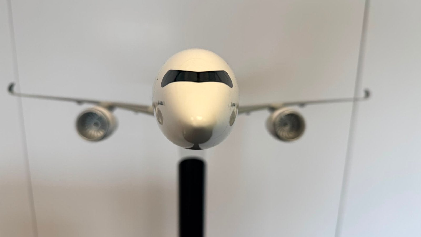 Schaalmodel Airbus A350 XWB Carbon 1:100 -, Ophalen of Verzenden, Nieuw