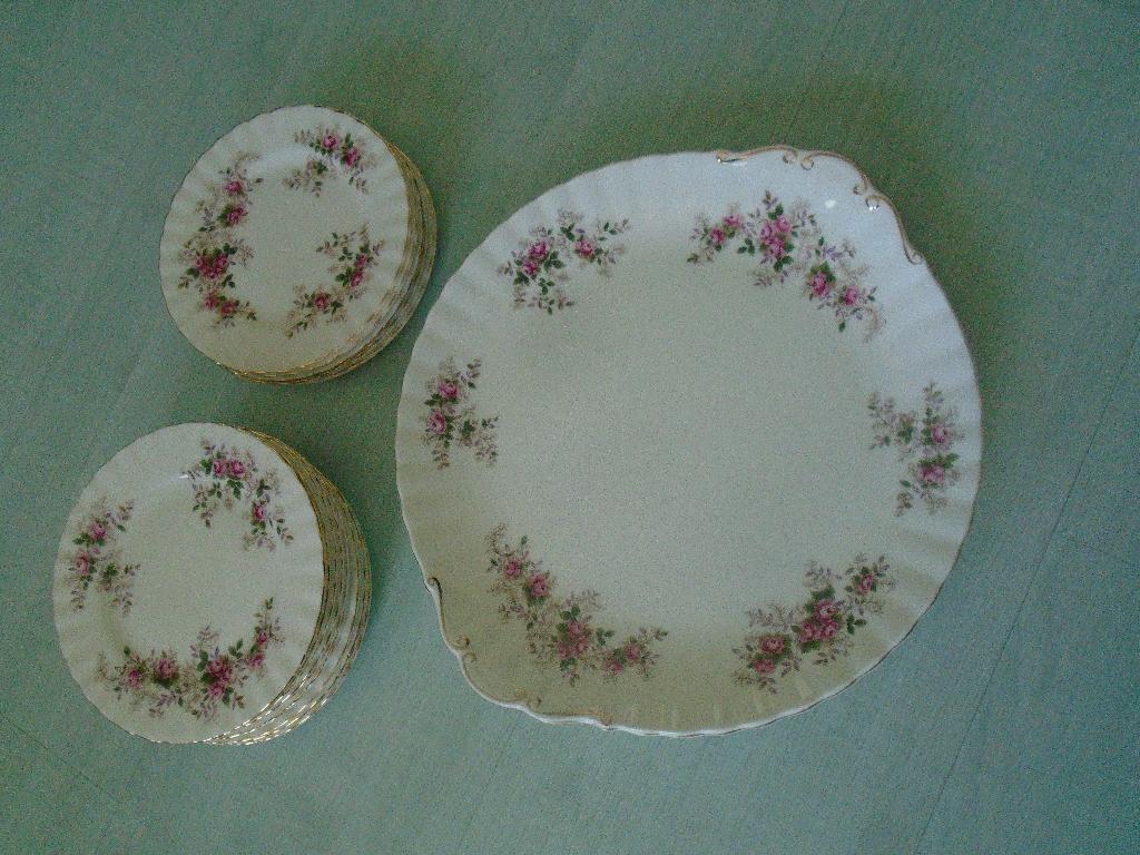royal albert, lavender rose, gebaksset, Huis en Inrichting, Keuken | Servies, Ophalen of Verzenden, Zo goed als nieuw, Bord(en)
