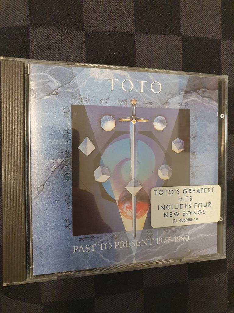 Toto past to present, Verzenden, Gebruikt, Poprock