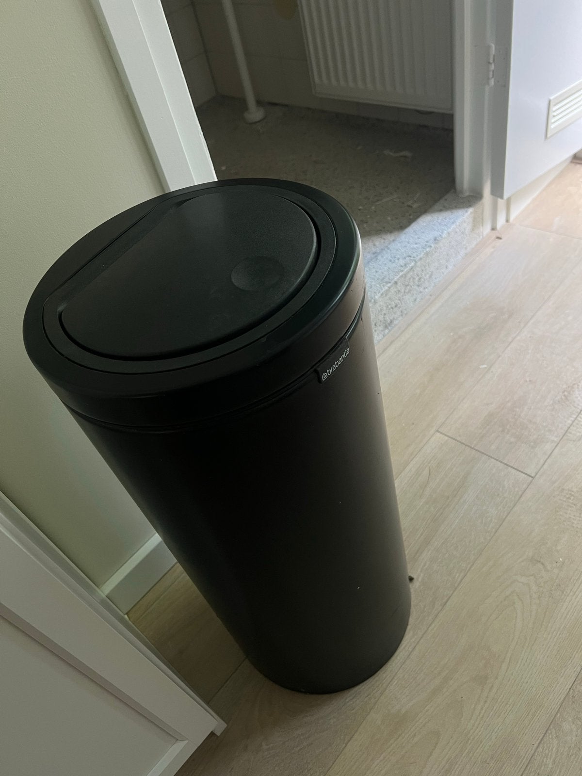 Brabantia Bo Touch Bin - 30 liter - Mat Zwart, Huis en Inrichting, Woonaccessoires | Prullenbakken, Ophalen, Zo goed als nieuw