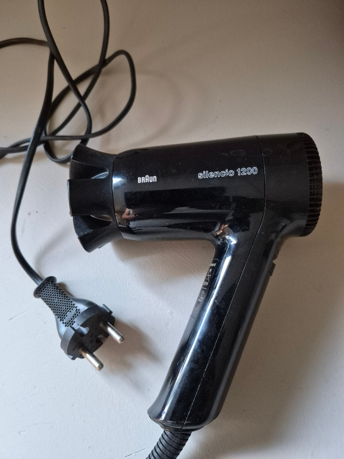 Braun Silencio 1200 Föhn - Compact en Krachtig, Ophalen of Verzenden, Gebruikt, Haarverzorging