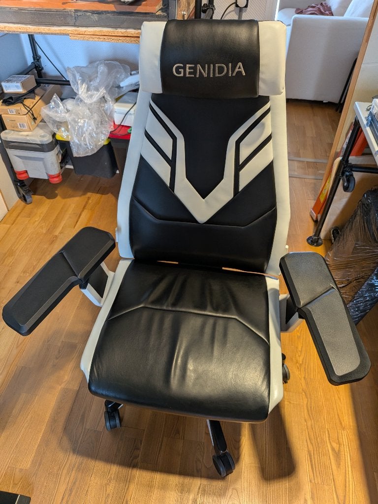 Genidia Elite pro gaming chair, Ophalen, Gaming bureaustoel, Gebruikt, Wit