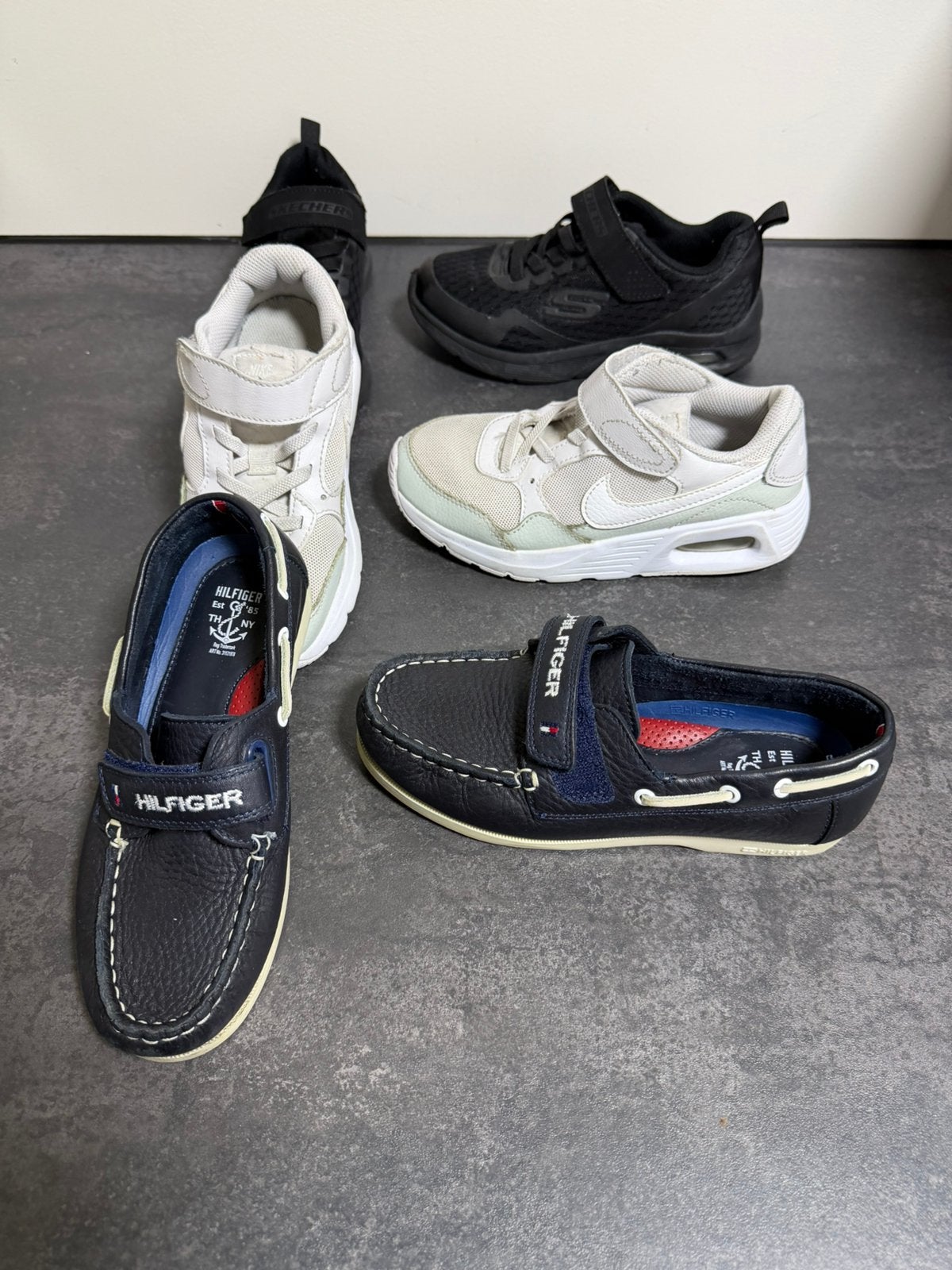 Tommy Nike Skechers, Ophalen of Verzenden, Zo goed als nieuw, Schoenen