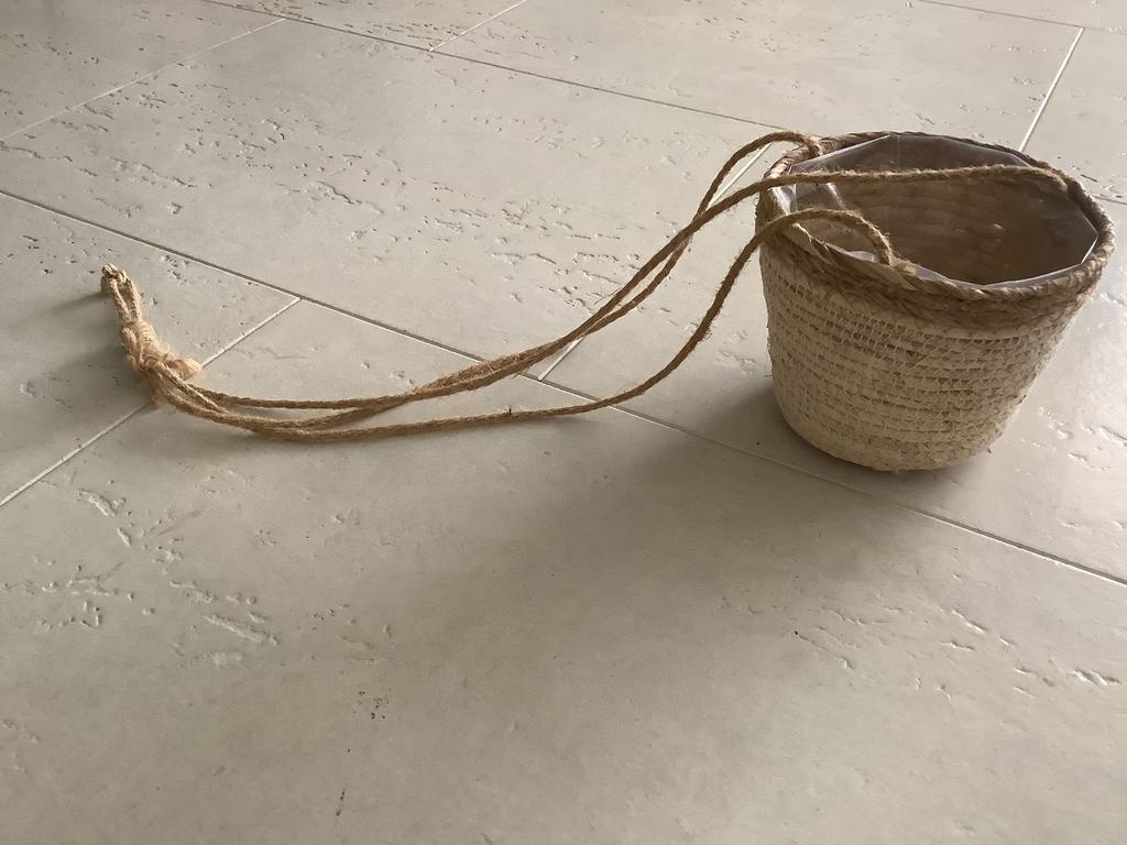 Plantenhanger planten hanger hangplant naturel riet jute, Overige materialen, Rond, Ophalen of Verzenden, Zo goed als nieuw