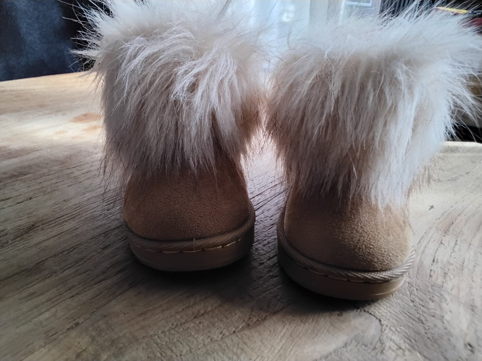 Leuke warme enkellaarsjes/schoentjes met neppe bontrand, Kinderen en Baby's, Ophalen of Verzenden, Zo goed als nieuw, Meisje, Laarzen