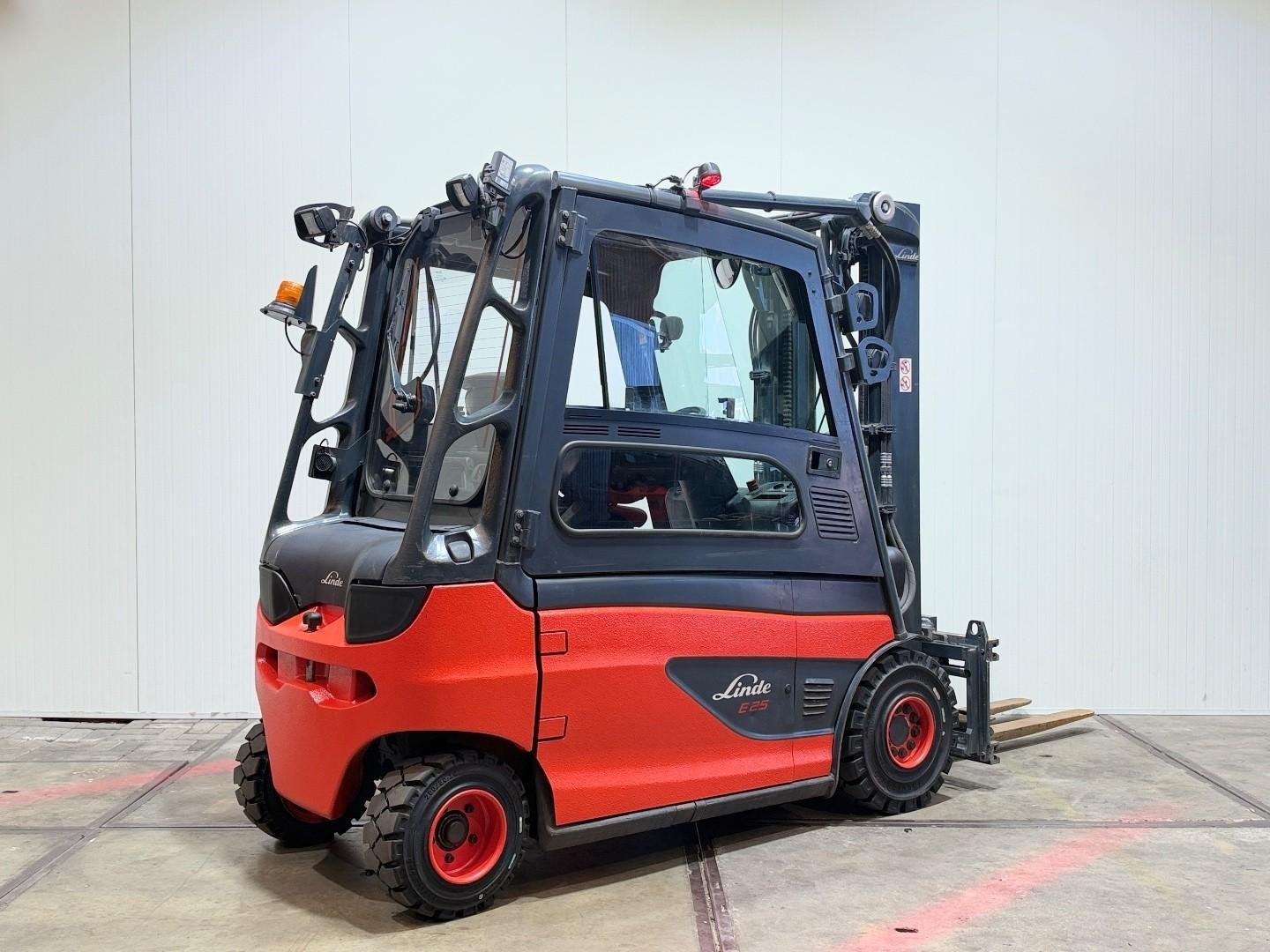 Linde E25 Triplex 4,7M vorkversteller 2021 cabine sideshift, 2000 tot 3000 kg, Overige aandrijving, Heftruck, Linde
