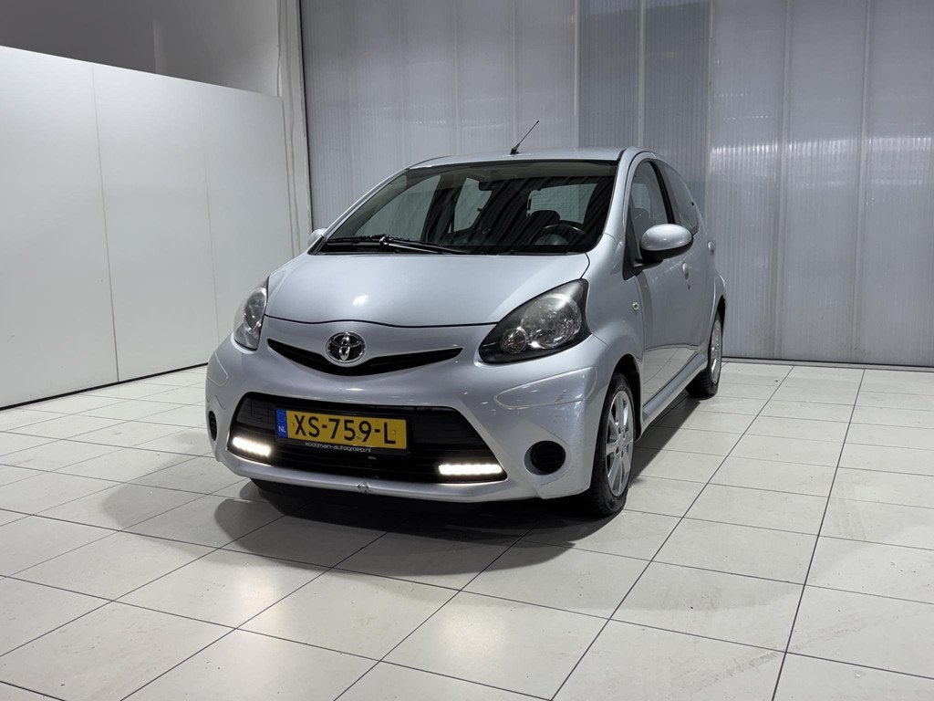 Toyota Aygo 1.0 VVT-i Aspiration | Automaat | LM Velgen |, Euro 5, Stof, Gebruikt, 4 stoelen