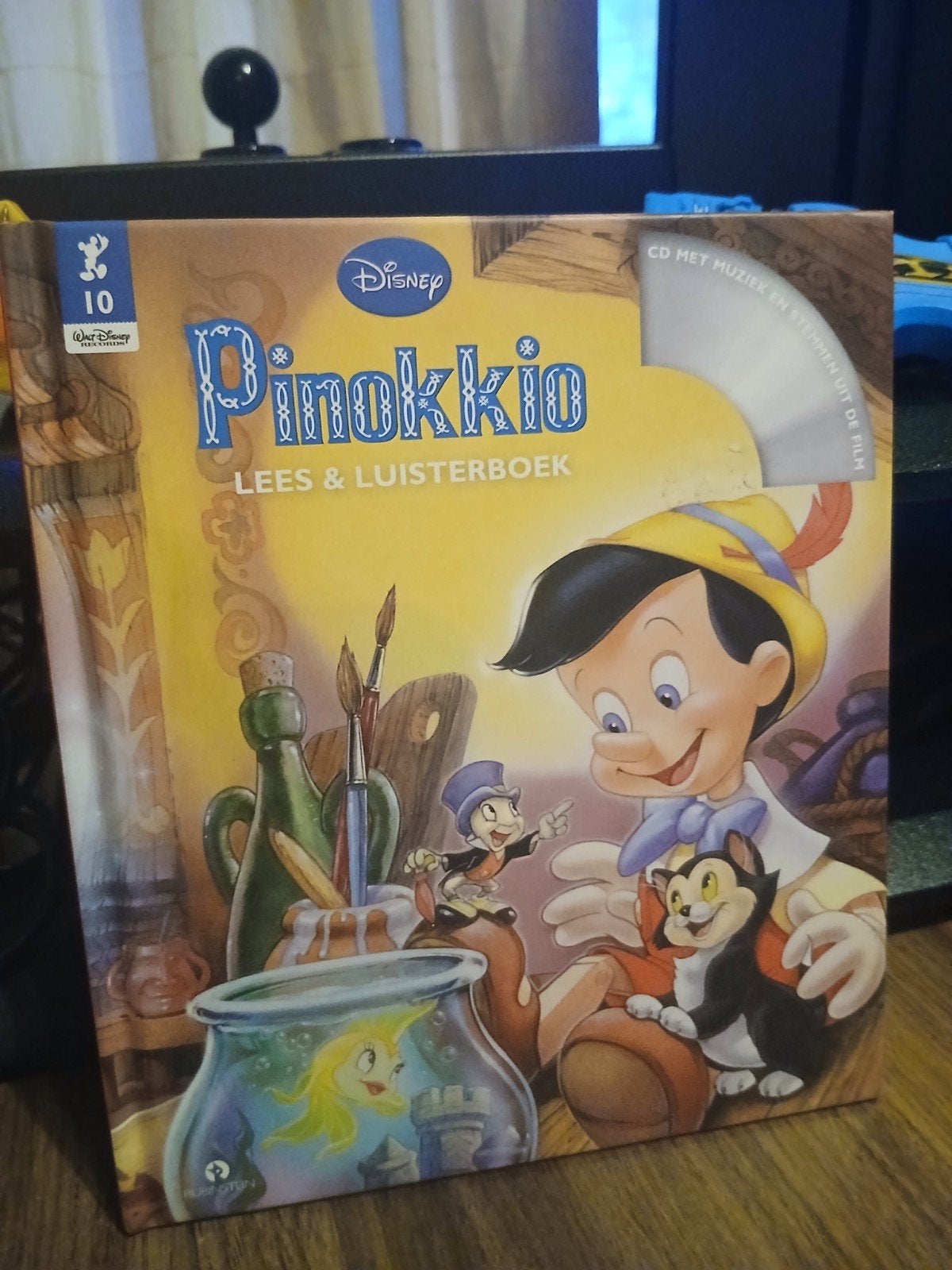 Lees en luister boek (cd) Disney Pinokkio, Ophalen of Verzenden, Zo goed als nieuw, Verhaal of Sprookje