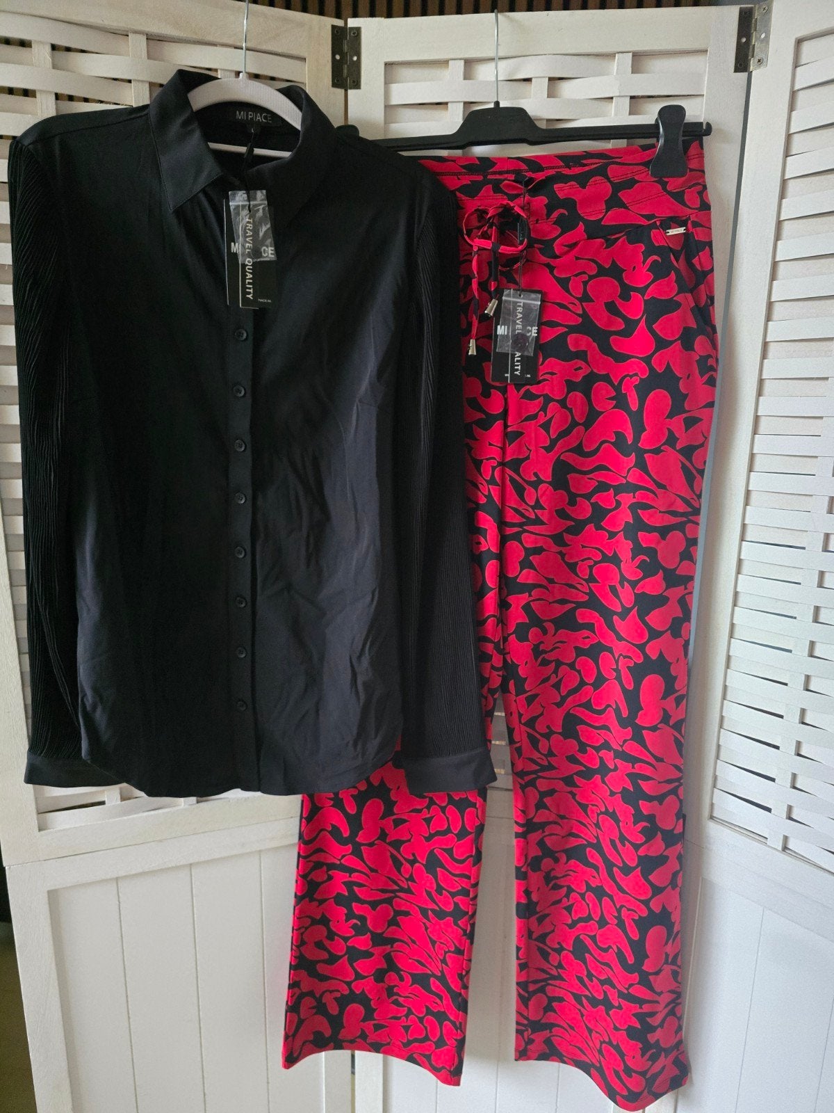 Nieuw mi piace travel L blouse zwart plisse, Kleding | Dames, Ophalen of Verzenden, Nieuw, Zwart