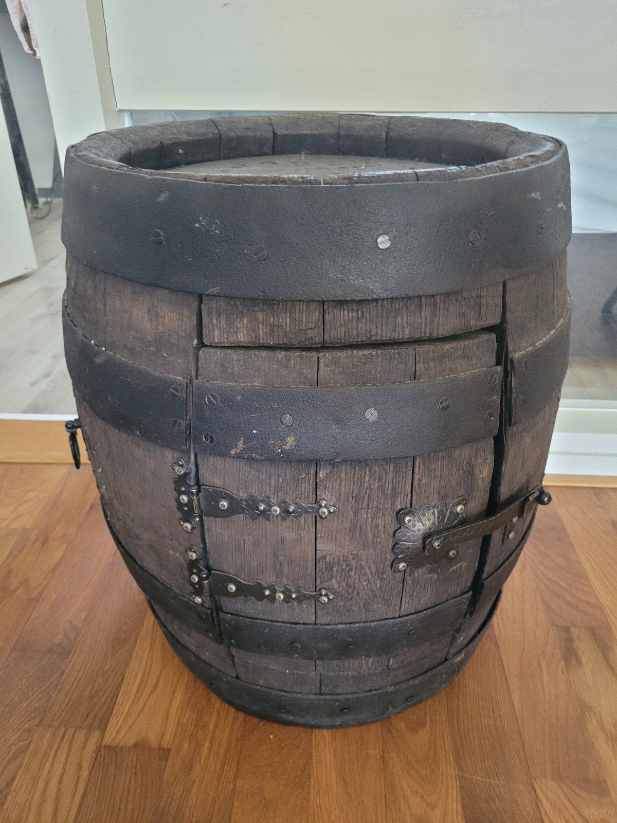 Biervat ddr Berliner met ornamenten en deurtje, Ophalen, Gebruikt, Overige typen, Overige merken