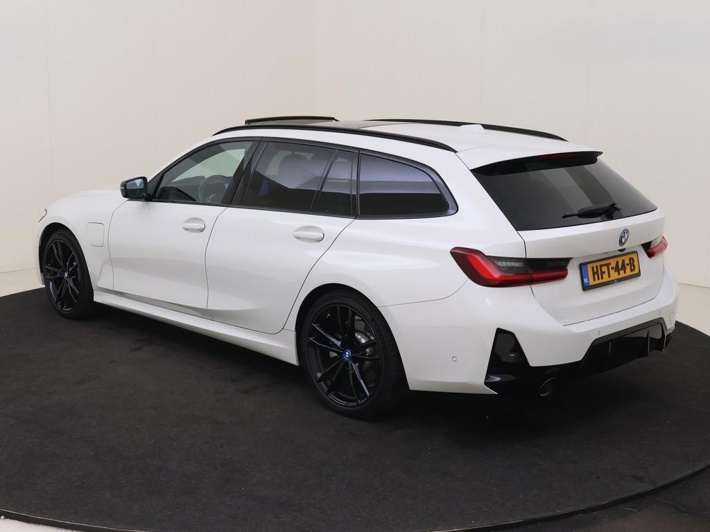 BMW 3-serie Touring 330e M-Sport Trekhaak/Widescreen/H&K, 1998 cc, Gebruikt, 4 cilinders, Met garantie (alle)