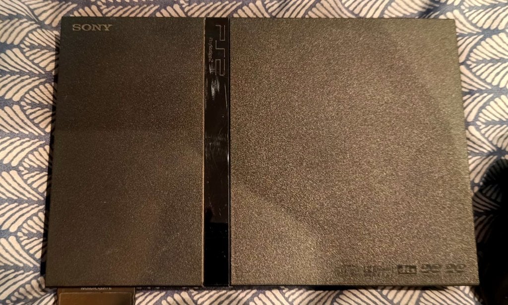 Playstation 2 met 2 controllers en toebehoren, Ophalen, Niet werkend, Met 2 controllers, Met games
