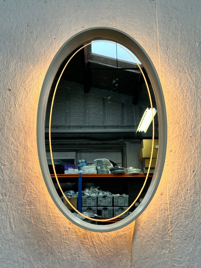 Vintage Ovale Hillebrand Spiegel Met Verlichting, Hout, 70's, Minder dan 50 cm, Gebruikt, Onbekend, Ophalen of Verzenden