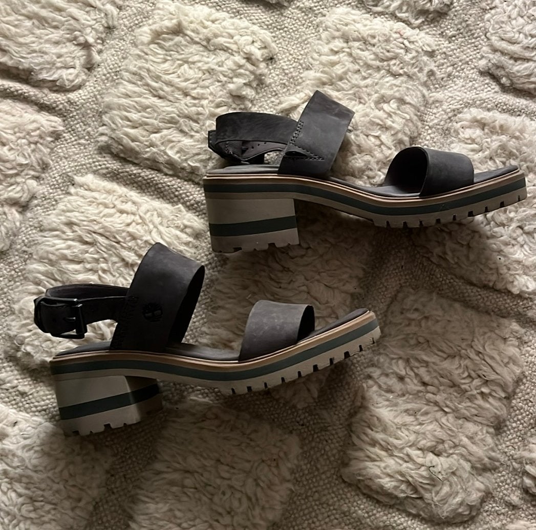 Timberland sandalen maat 39, Zo goed als nieuw, Grijs, Sandalen of Muiltjes, Ophalen of Verzenden