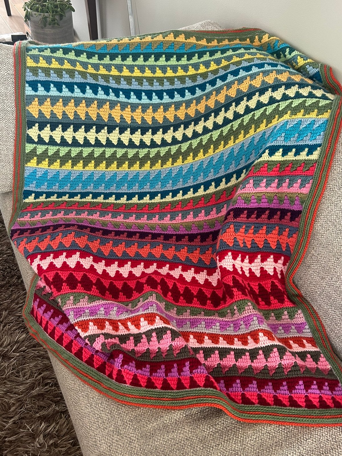 Plaid “Happy”, nieuw, gehaakt, wasmachine wasbaar., Ophalen of Verzenden, Nieuw