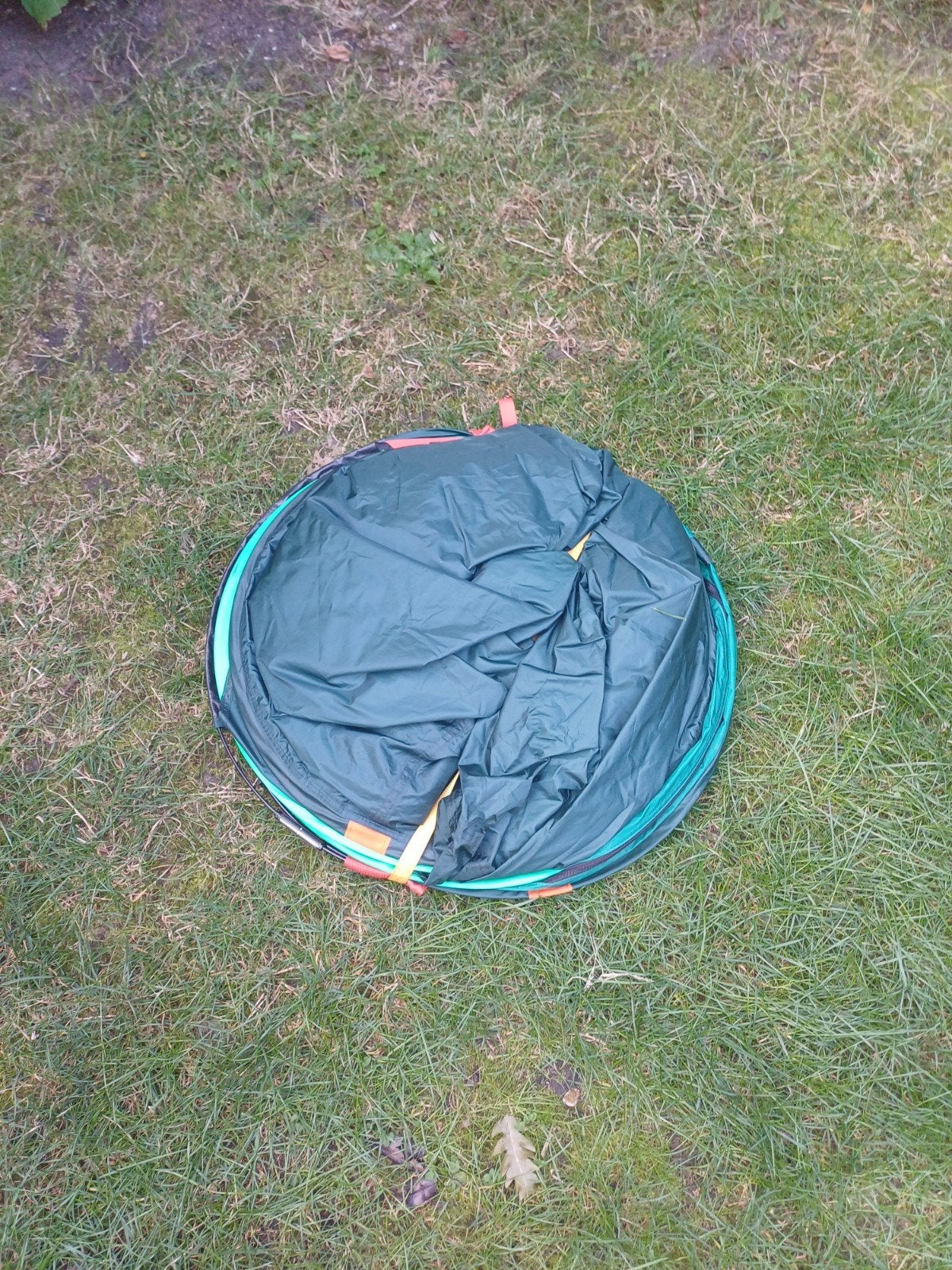 groene Quechua 2 seconds 2 opgooi festival tent, Ophalen, Zo goed als nieuw, Tot en met 2