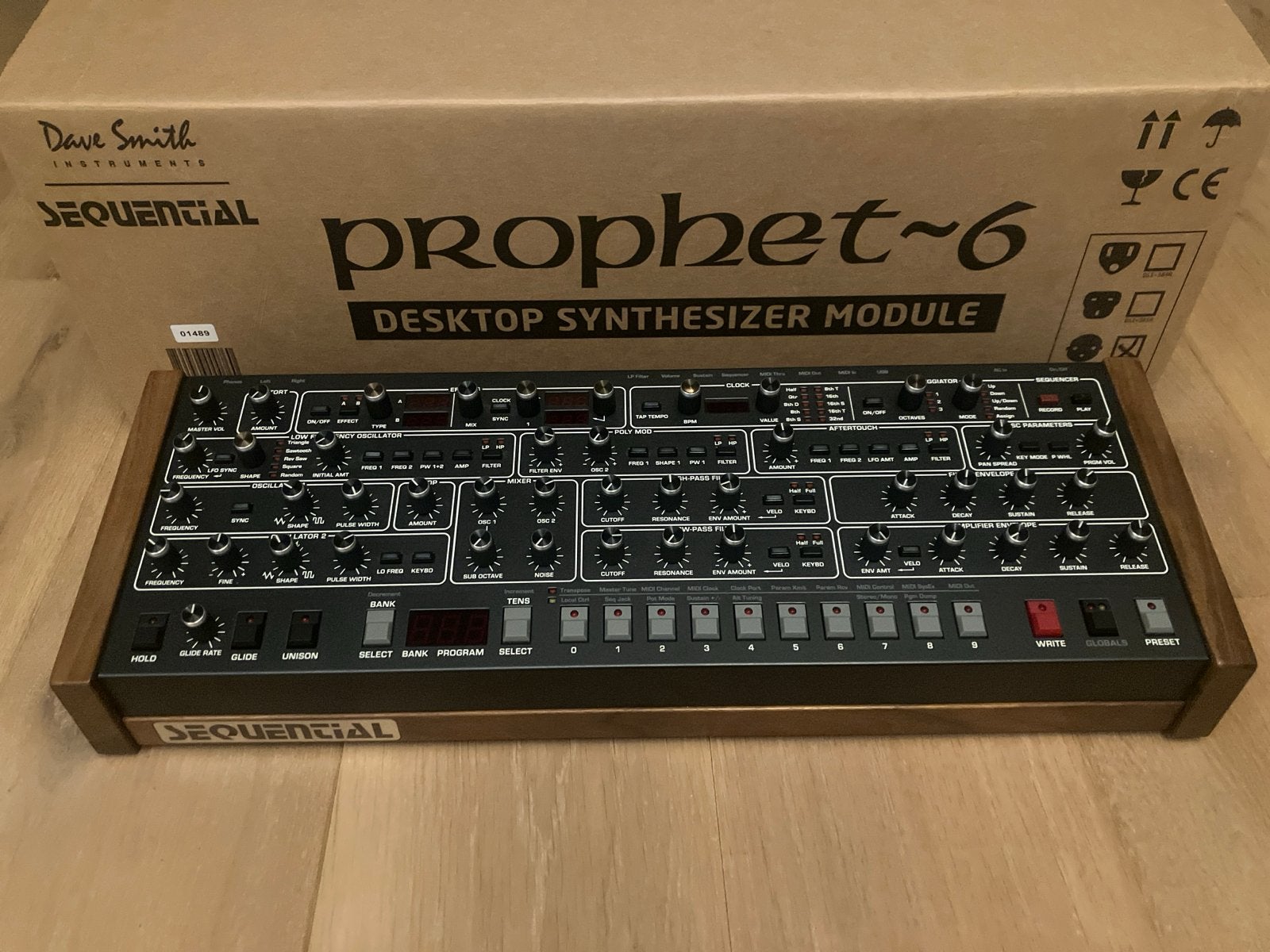Sequential Prophet 6 Desktop Synthesizer - Zo goed als nieuw, Muziek en Instrumenten, Synthesizers, Overige aantallen, Zo goed als nieuw