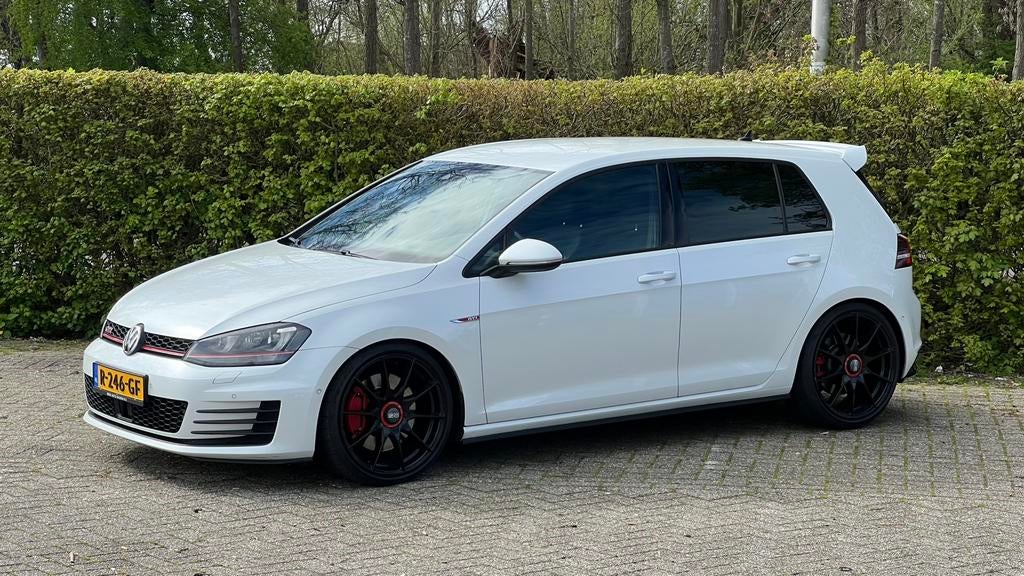 Volkswagen Golf 7 GTI Stage 3 | IS38 hybrid | DSG | 418pk!, Auto's, Stof, Zwart, 4 cilinders, 1984 cc