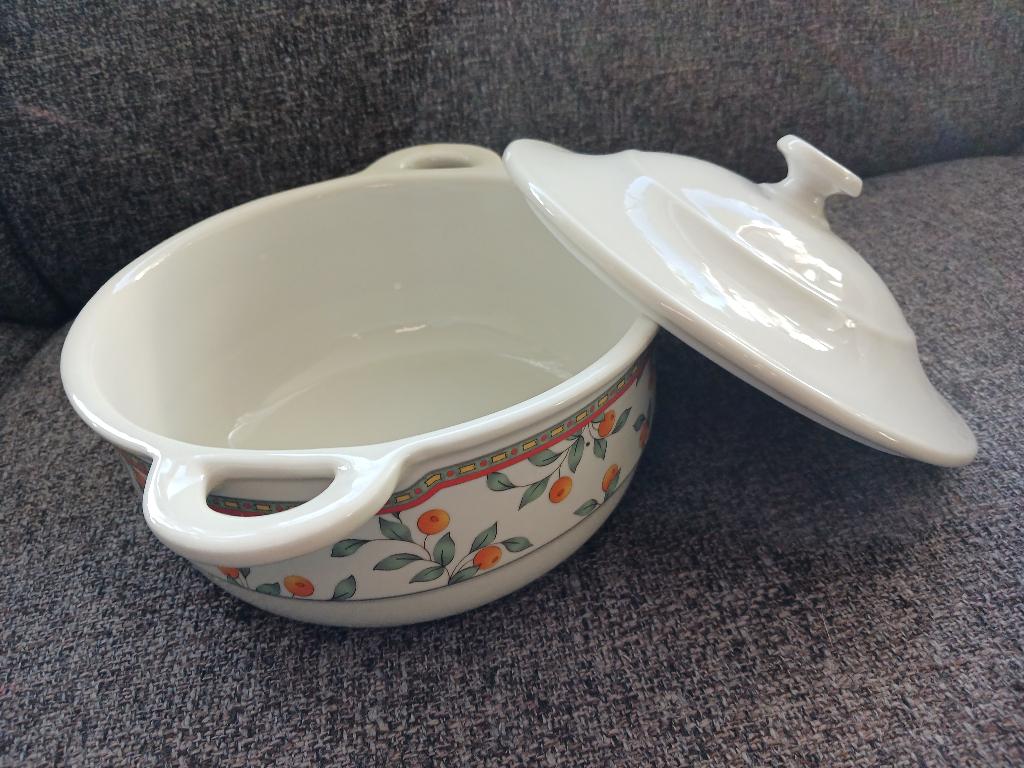 Ronde dekschaal merk Koffietijd!, Ophalen of Verzenden, Overige stijlen, Aardewerk, Schaal of Schalen