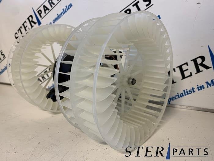 Kachel Ventilatiemotor van een Mercedes Vito, -, Nieuw, Ophalen of Verzenden, -