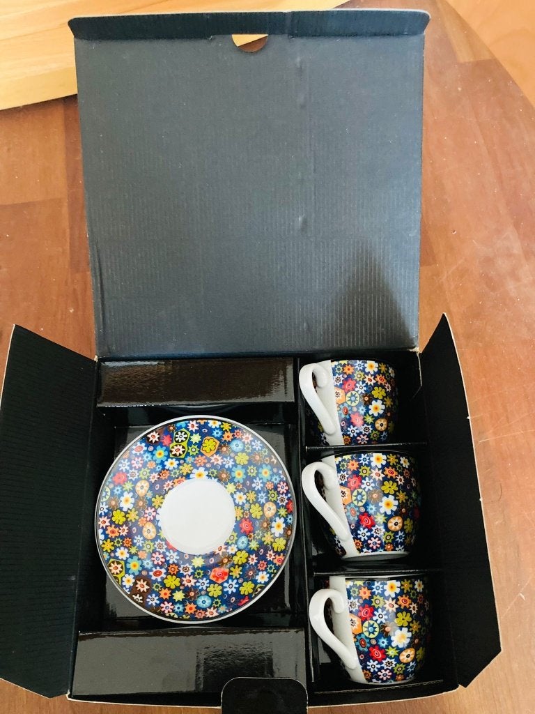 Koffiekopjes set 3 stuks met schotels kleurrijk design, Keramiek, Nieuw, Ophalen of Verzenden, Overige stijlen