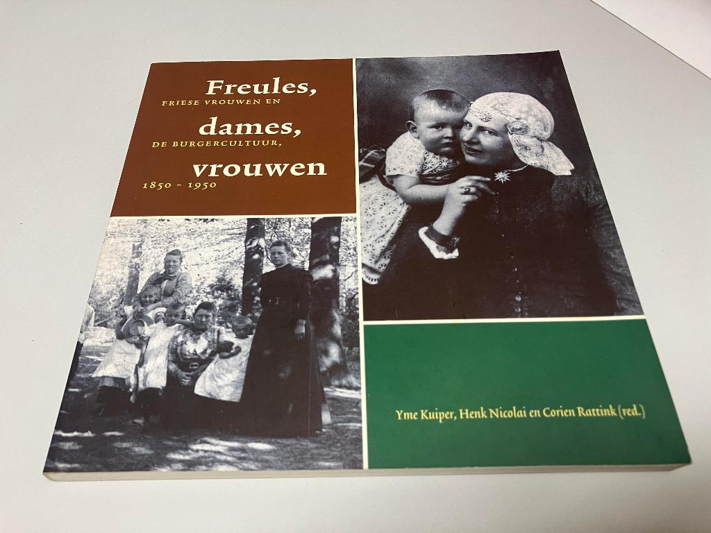 Freules dames vrouwen, Boeken, Ophalen of Verzenden, Gelezen