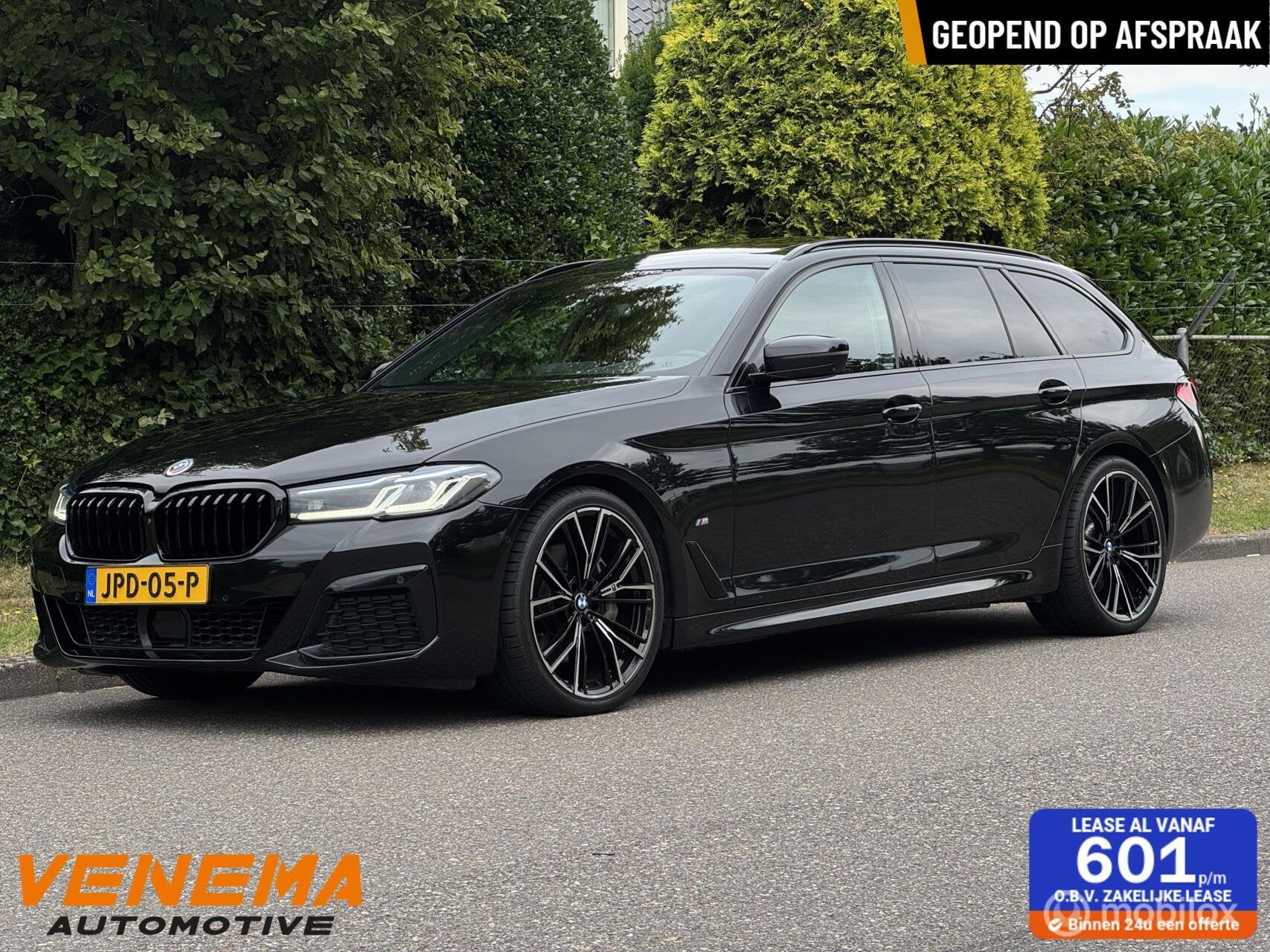 BMW 530d Touring LCI M Sport Laserlicht 20 inch Full Options, Auto's, BMW, Achterwielaandrijving, Gebruikt, Zwart, 2993 cc