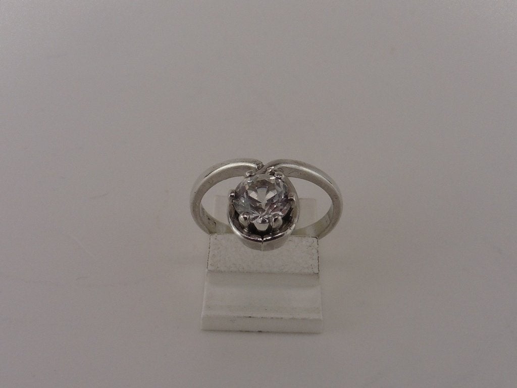 Zilveren damesring met zirkonia                          Z18, Gebruikt, ., Ophalen of Verzenden, Kleiner dan 17