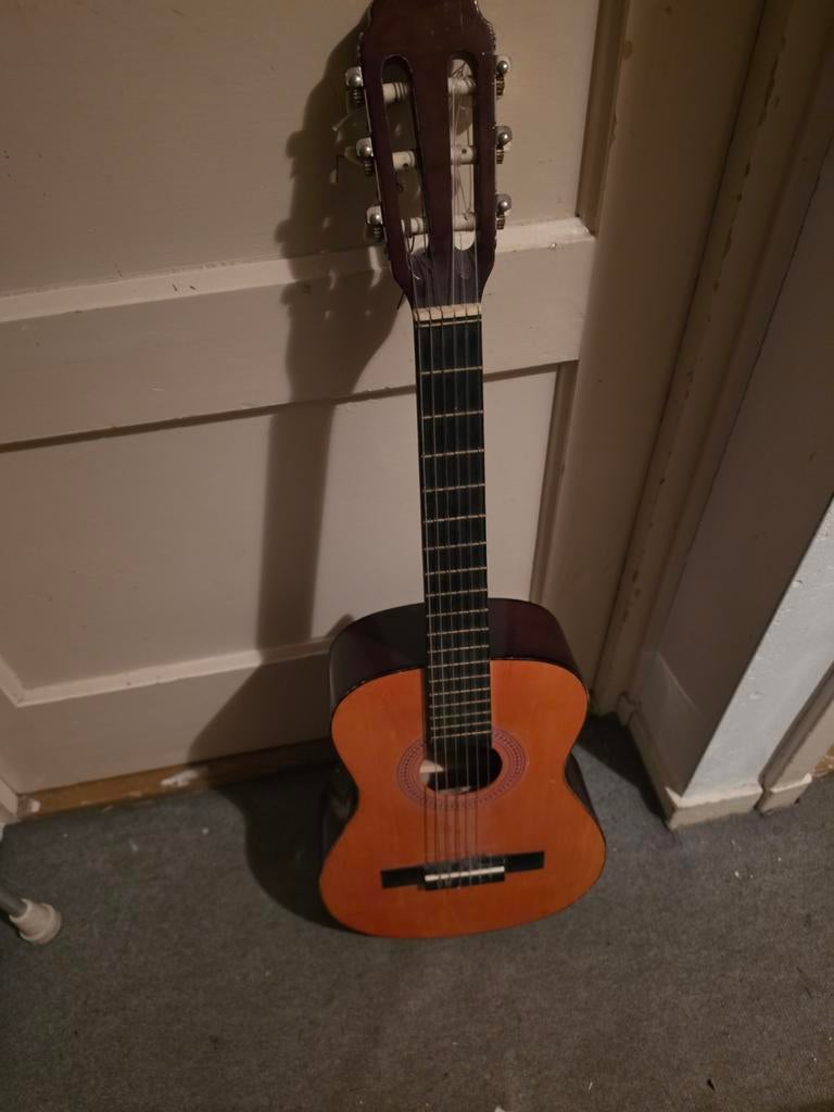 Te koop een   gitaar  van merk tcs  guitars, Ophalen of Verzenden, Gebruikt, Klassieke of Spaanse gitaar