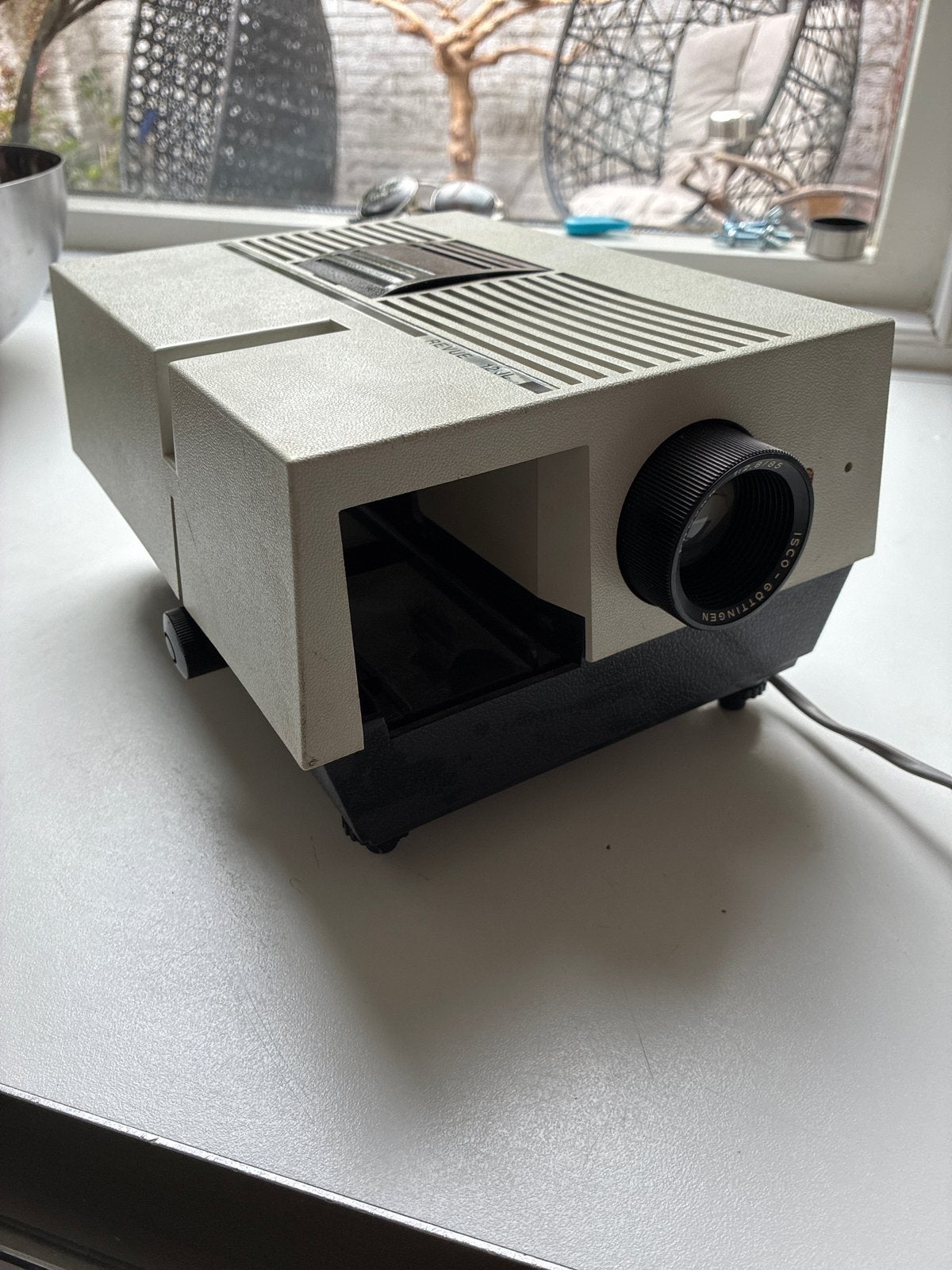 Revue 12 JL Diaprojector met ISCO-Göttingen Projar lens, Audio, Tv en Foto, Diaprojectors, Ophalen of Verzenden, Gebruikt