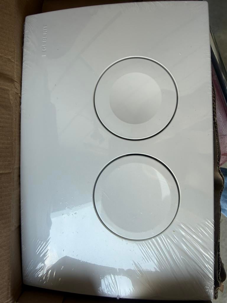 Geberit bedieningspaneel Delta25 wit – NIEUW (€25 p/st), Ophalen of Verzenden, Zo goed als nieuw, Toilet