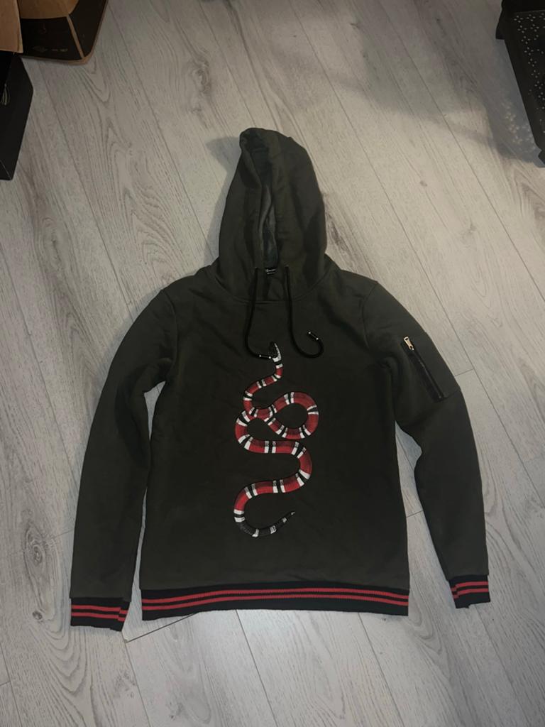 Hoodie met slangprint - Gucci stijl - Maat M, Ophalen of Verzenden, Gedragen, Maat 48/50 (M), Groen