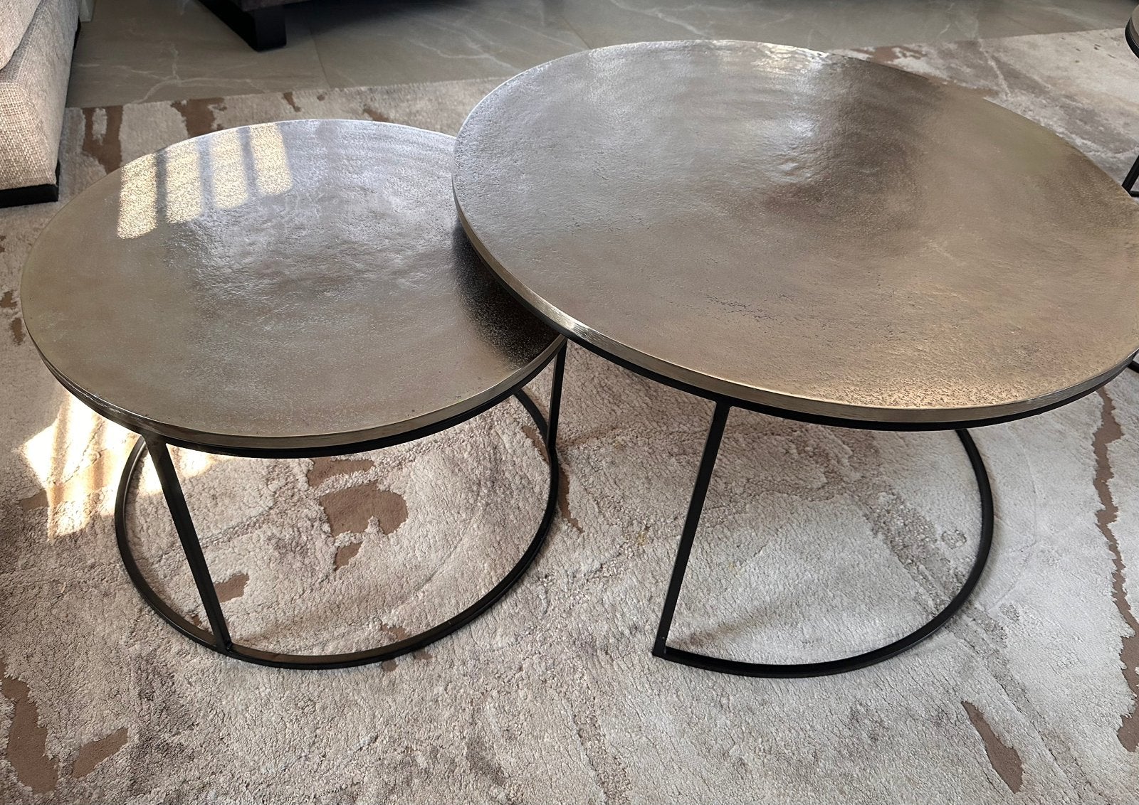 Richmond salontafel 2set 4xstuk- Champagne Gold – Als nieuw, Ophalen of Verzenden, Zo goed als nieuw, Rond, 50 tot 100 cm