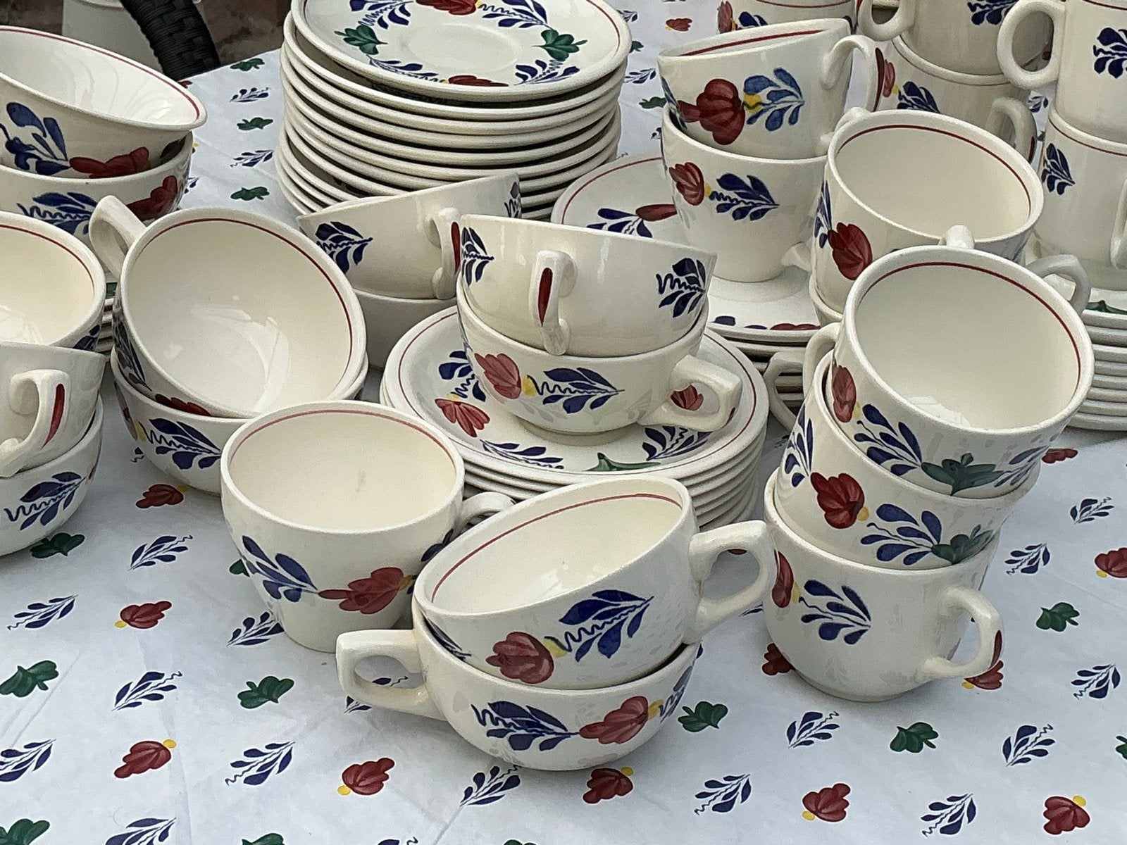 Grote collectie Boch Frères 'Boerenbont' servies, Ophalen of Verzenden