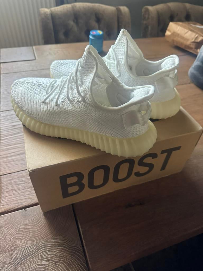 Yeezy adidas maat 42,5 /  43 / US 9,5, Kleding | Heren, Schoenen, Ophalen of Verzenden, Zo goed als nieuw, Wit