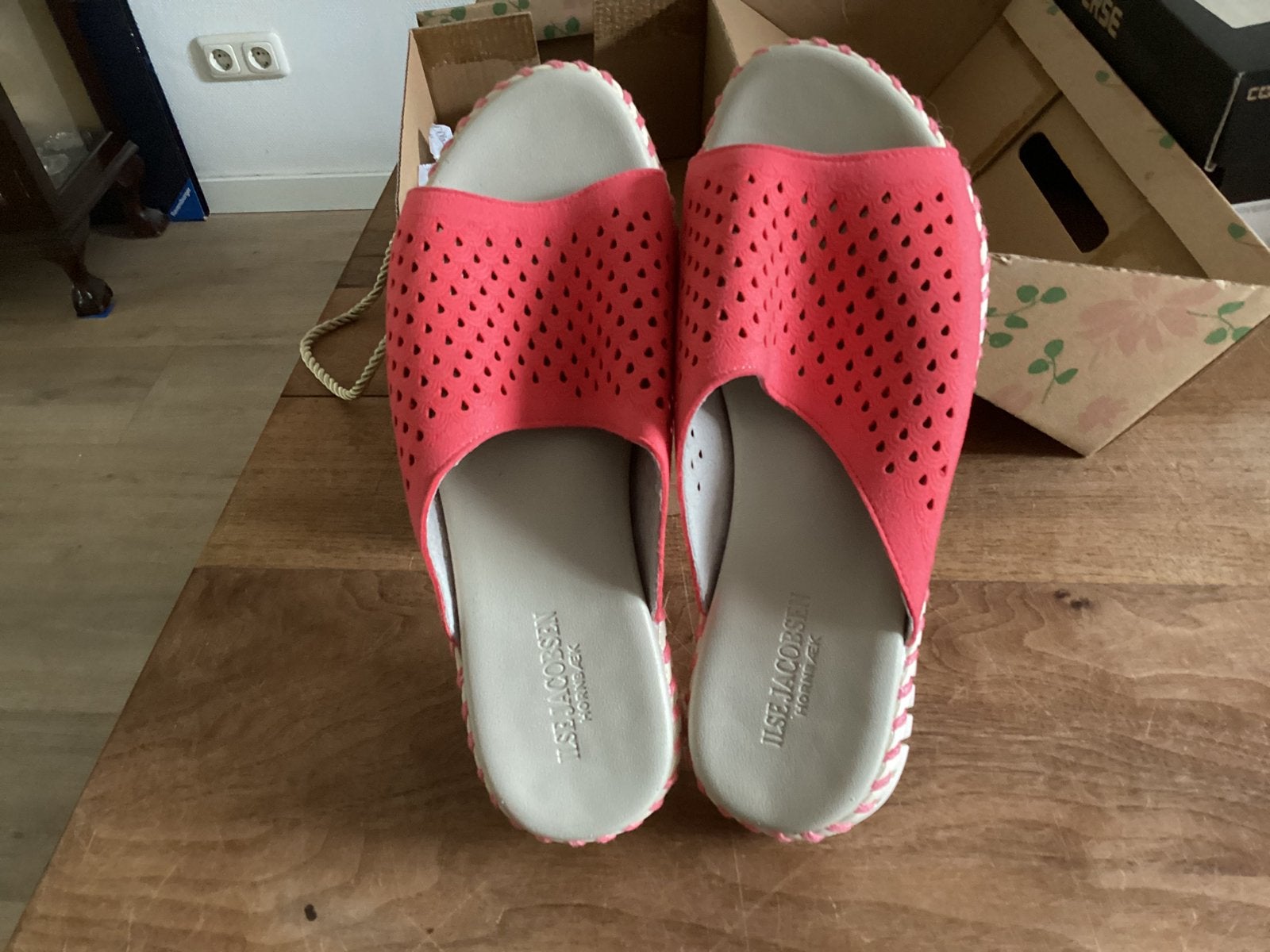 Slippers Ilse Jacobsen 38, Slippers, Nieuw, Ophalen of Verzenden, Roze