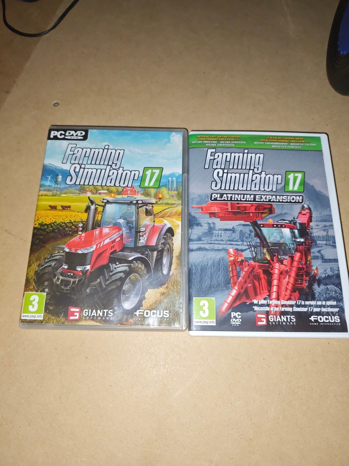 Farming Simulator 17 met Platinum Expansion (PC DVD), Online, Gebruikt, 1 speler, Ophalen of Verzenden