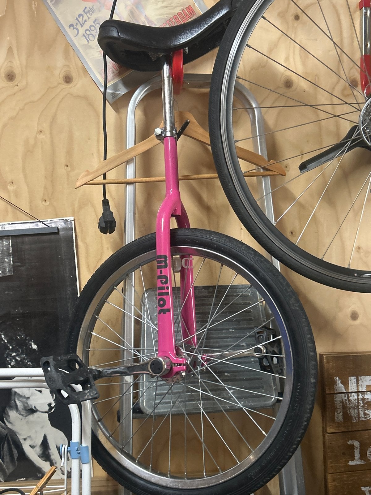 Roze M-Pilot Eenwieler - Zo goed als nieuw, Ophalen, Zo goed als nieuw