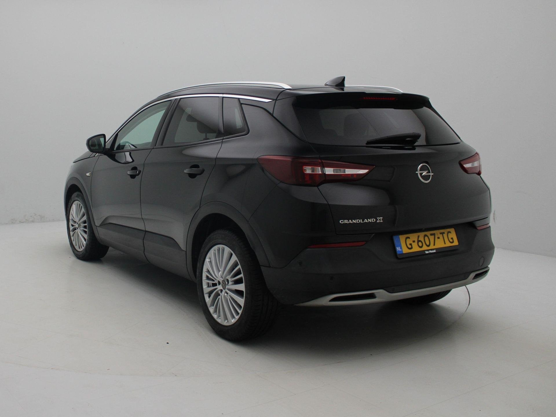 Opel Grandland X 1.6 Turbo Innovation Apple carplay & androi, Auto's, 1380 kg, Gebruikt, 4 cilinders, Leder en Stof